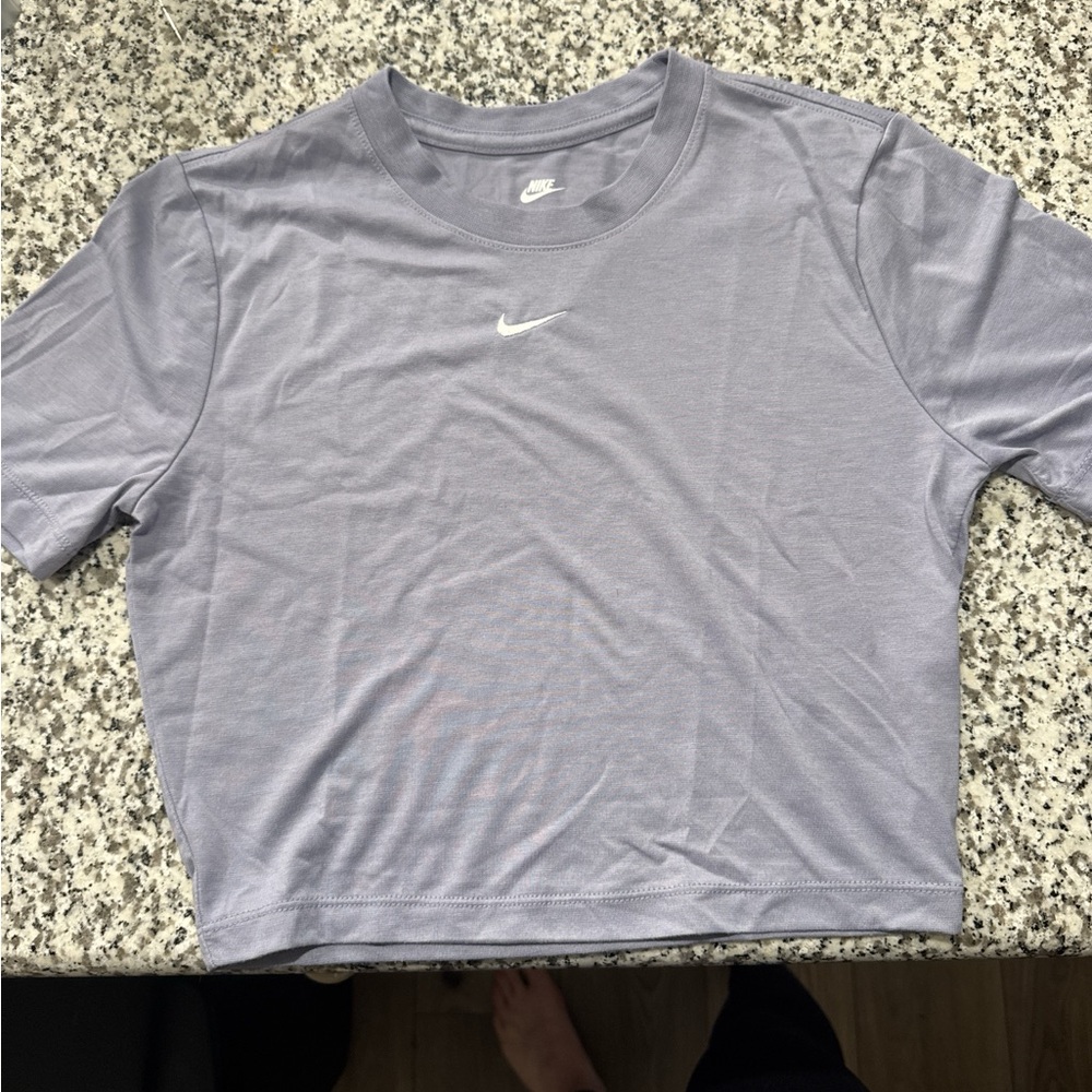 Nike Slim Fit Tee in Lavender